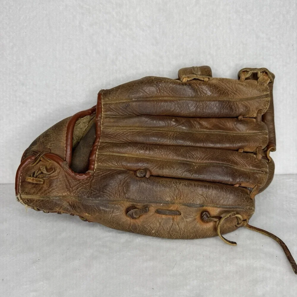 Wilson Fieldmaster A2603 Snap Action Right Thrower Baseball Glove‎